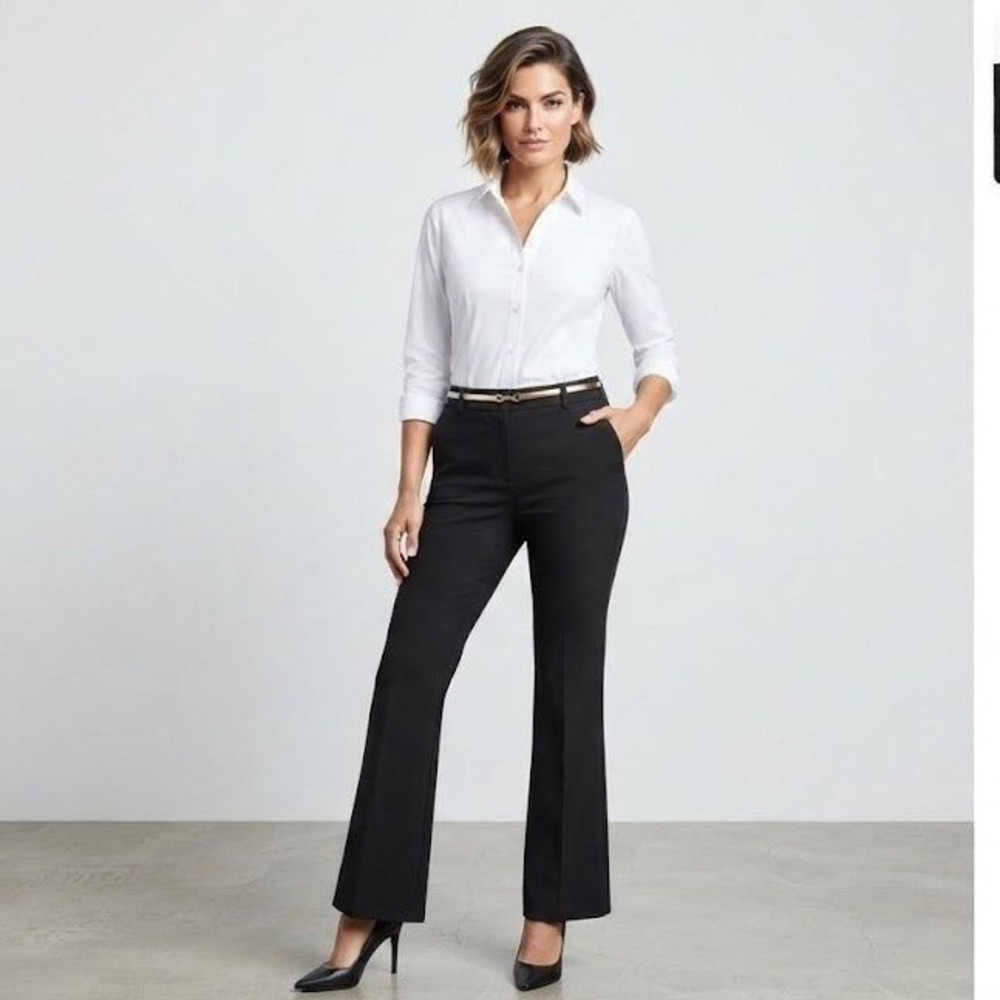 Sag Harbor Women's Black Stretch Dress Pants Size 8  High Rise Flare Leg Career
